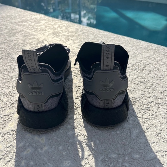 Adidas NMD R1 Grey Four Core Black Men’s Sz 13 - Picture 2 of 4